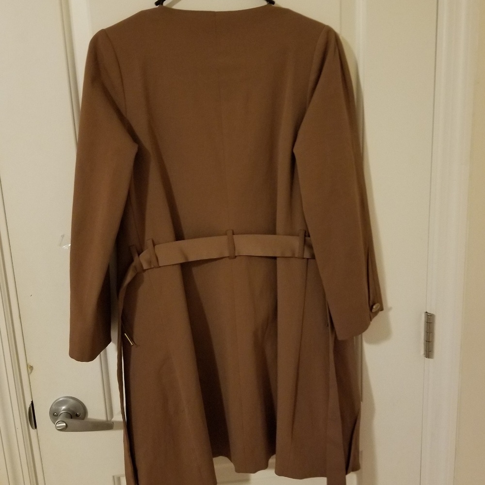 Jacket - Picture 2 of 3